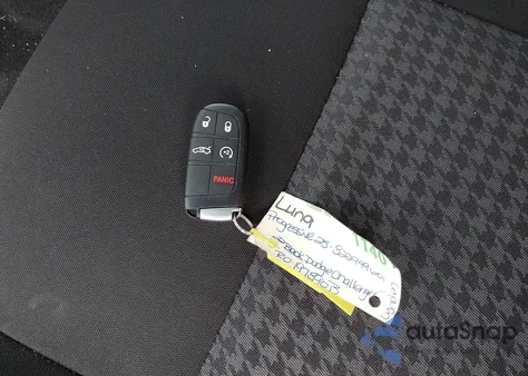 2022 Dodge Challenger R/T Scat Pack z USA, uszkodzony, nr VIN 2C3CDZFJ3NH181821